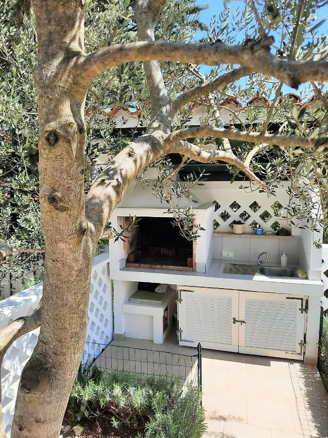 Apartment Mato Barbariga